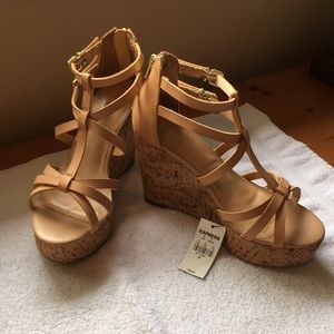 Nude Express wedges- size 8